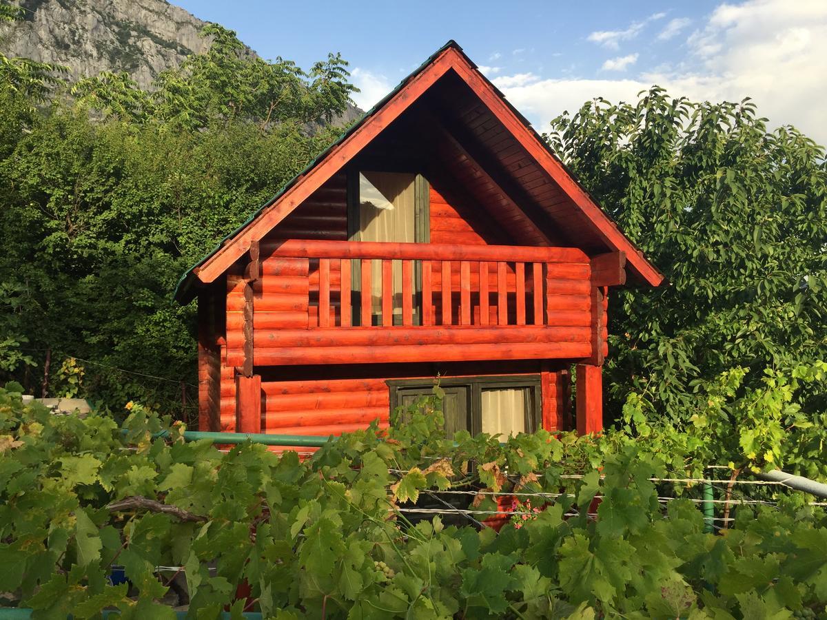 Holiday Village Ostrog Никшич Экстерьер фото