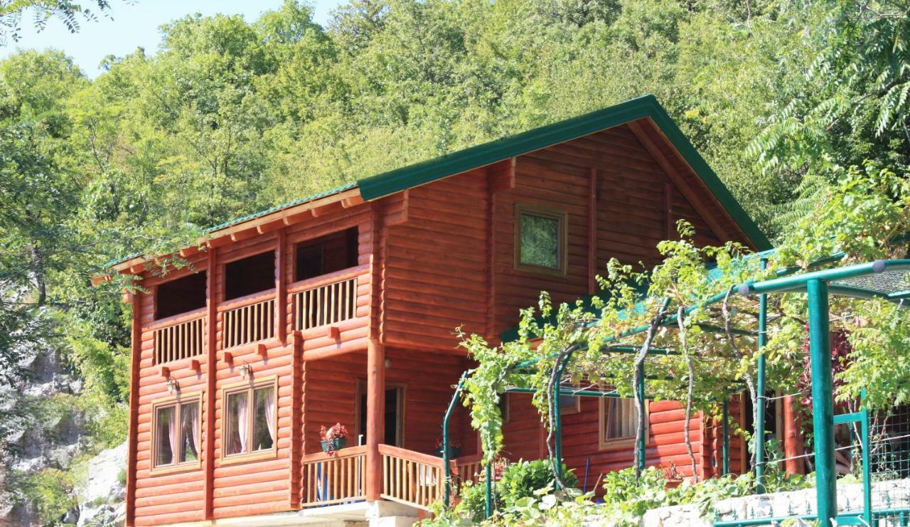 Holiday Village Ostrog Никшич Экстерьер фото
